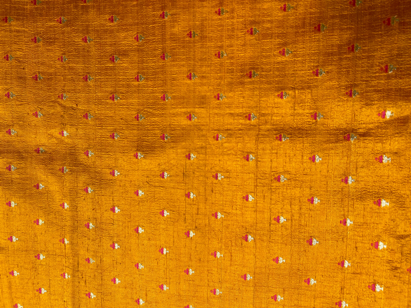 Raw Silk Mina Butti