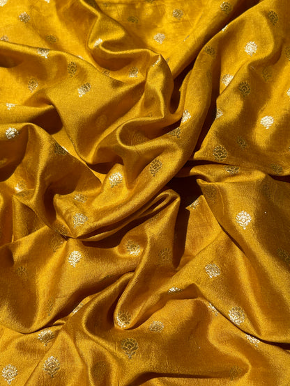 Chiniya Silk Butti