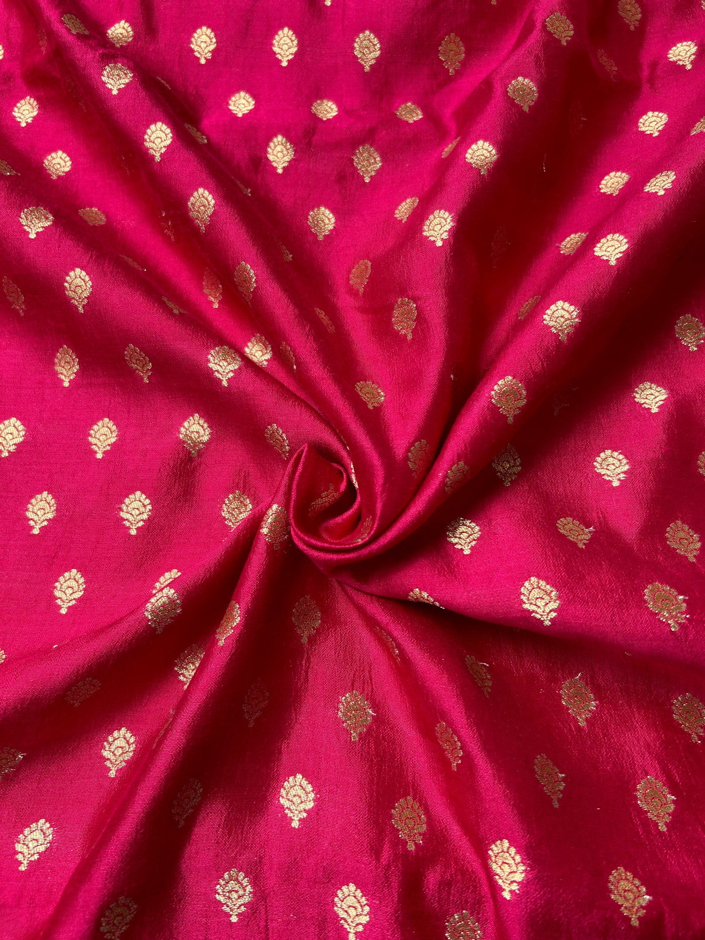 Chiniya Silk Butti